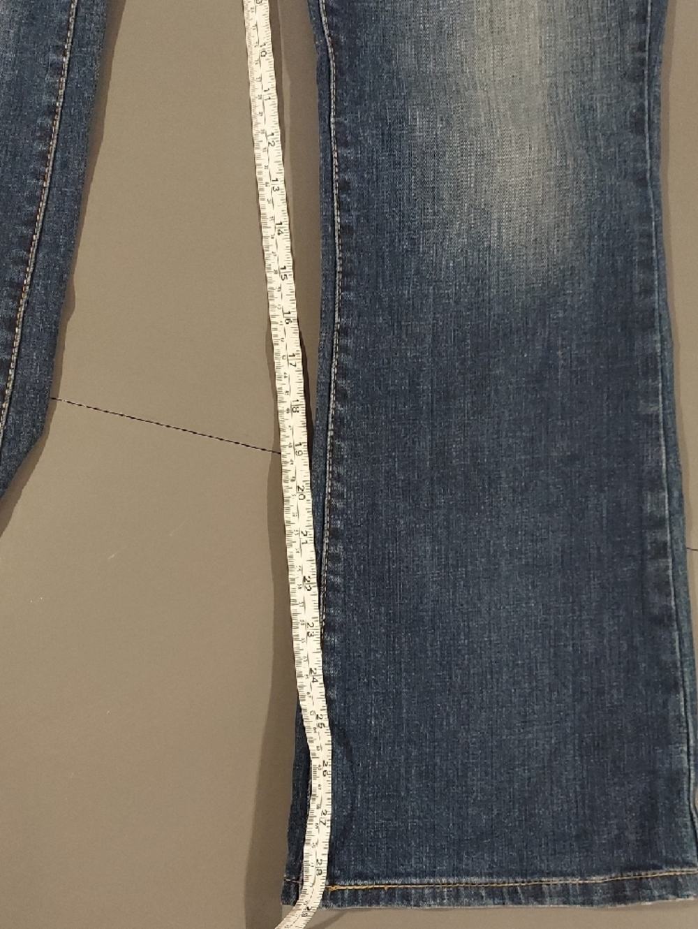 Levi 515 Boot Cut - Picture 7 of 14